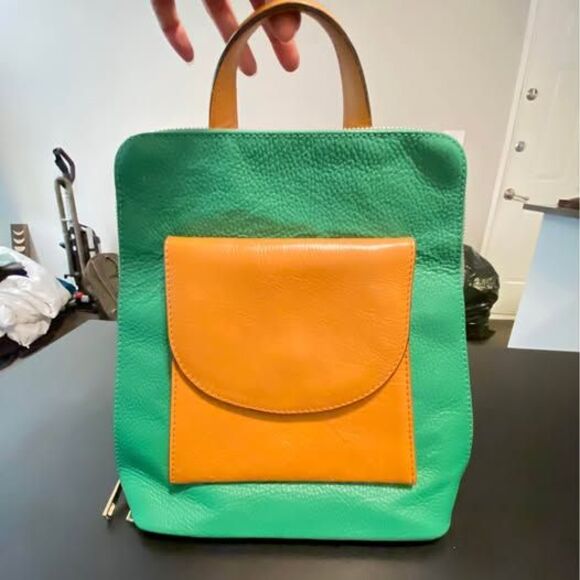 Purse / back pack / tote - Picture 2 of 10